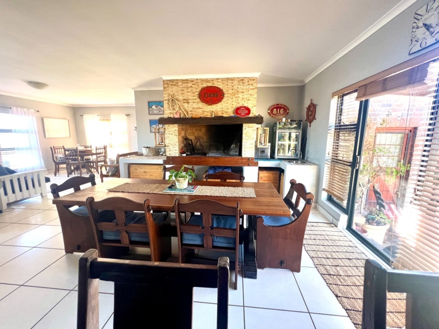 4 Bedroom Property for Sale in Vredenburg Western Cape
